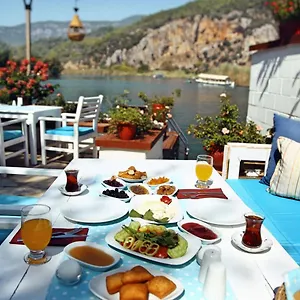 Hotel Myra